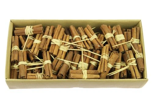 Kaneelstokjes 7cm Op Stok 60/dsj 1 Kaneelstokjes 7cm Op Stok 60/dsj